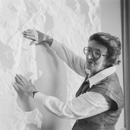 AUF UNBEKANNTEM TERRAIN - Mary Leakey und der „Nussknacker-Mensch“