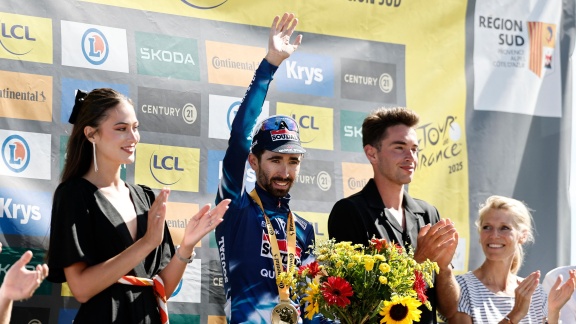 Sportschau Tour De France - 16. Etappe - Die Siegerehrung