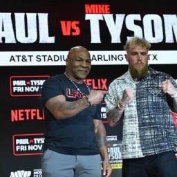 Mike Tyson and Jake Paul machen Werbung für ihren Boxkampf.