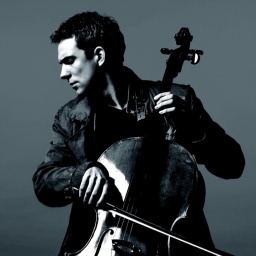 "Das Cello ist das Schweizer Messer unter den Instrumenten" - Johannes Moser