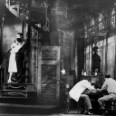 Die Schlussszene der ursprünglichen Broadway-Produktion von Tennessee Williams' Stück "A Streetcar Named Desire" am 17. Dezember 1947 in New York. Mit Marlon Brando als Stanley Kowalski, Kim Hunter als Stella und Jessica Tandy als Blanche.