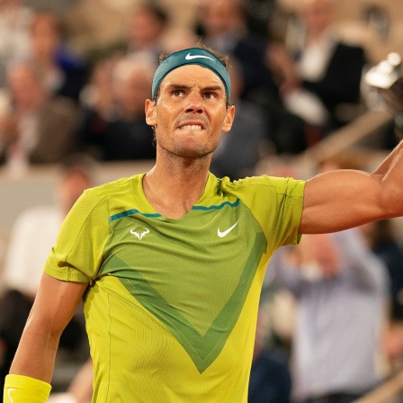 Rafael Nadal bejubelt einen Punktgewinn im Spiel gegen Sascha Zverev im Halbfinale der French Open