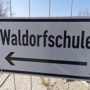 Eine Waldorfschule ,auch: Rudolf-Steiner-Schule und in Deutschland Freie Waldorfschule