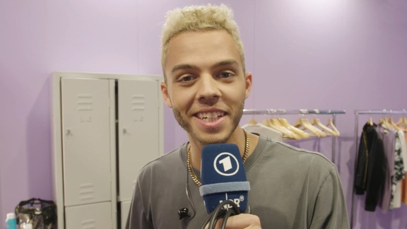 Eurovision Song Contest - Backstage Beim Eurovision Song Contest 2022 Mit Malik Harris