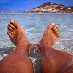 Sonneninsel mit Schattenseiten - Wenn deutsche Rentner auf Mallorca in Not und Einsamkeit geraten