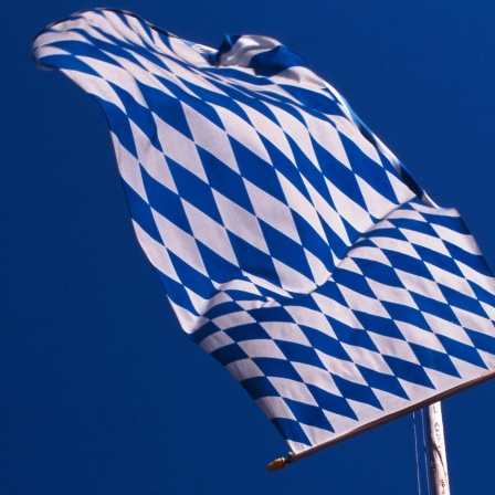 Wie Bayern zu seinen Rauten kam - Fahne Weiß-Blau