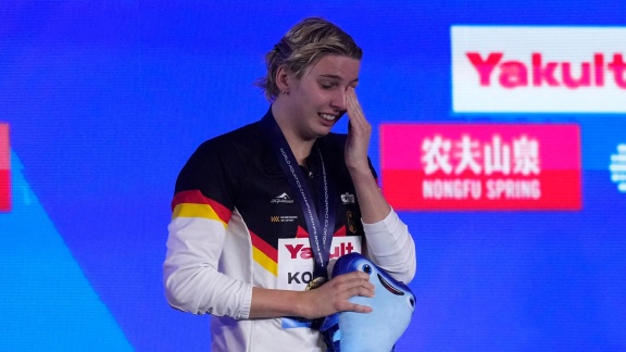 Tagesschau24 - Angelina Köhler Holt Wm-gold über 100 M Schmetterling