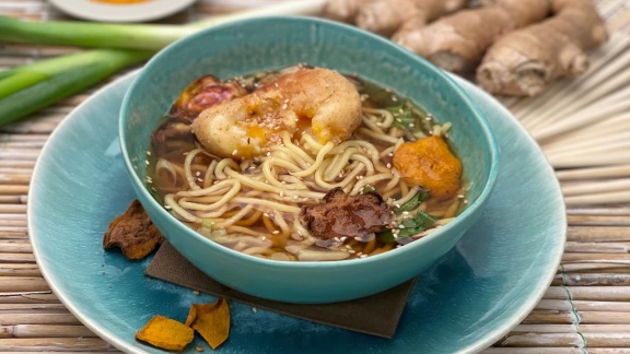 Ard-buffet - Rezept: Ramen-nudelsuppe Mit Gebackenem Ei