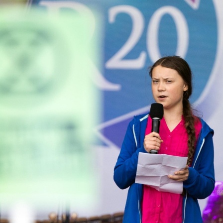 Die schwedische Klimaaktivistin Greta Thunberg spricht bei einer Klimakonferenz der NGO "R20" in Wien.