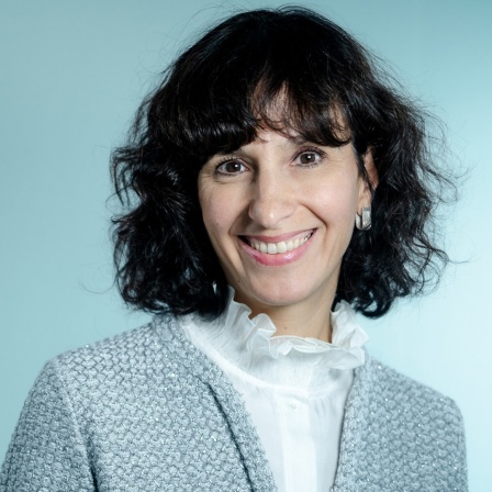 Porträtfoto der Politikwissenschaftlerin Funda Tekin.