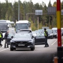 Eine Autoschlange an der finnischen-russischen Grenze. Nach der Bekanntgabe der Teilmobilmachung in Russland versuchen immer mehr Russen das Land zu verlassen 