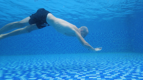 Wer Weiß Denn Sowas? - Worauf Müssen Männer In Französischen Schwimmbädern Achten.