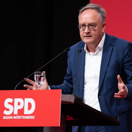 Andreas Stoch, Landesvorsitzender der SPD in Baden-Württemberg, spricht beim Landesparteitag
