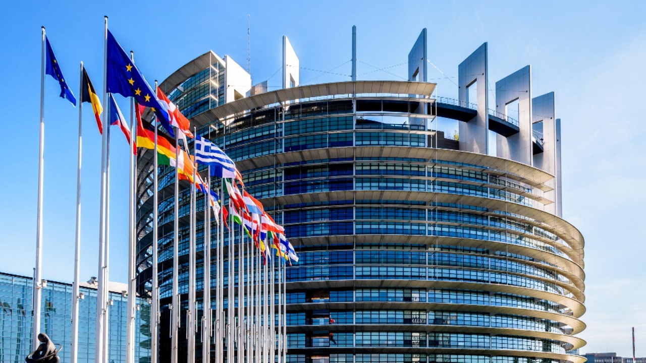 Welche Gruppierungen gibt es im EU-Parlament?