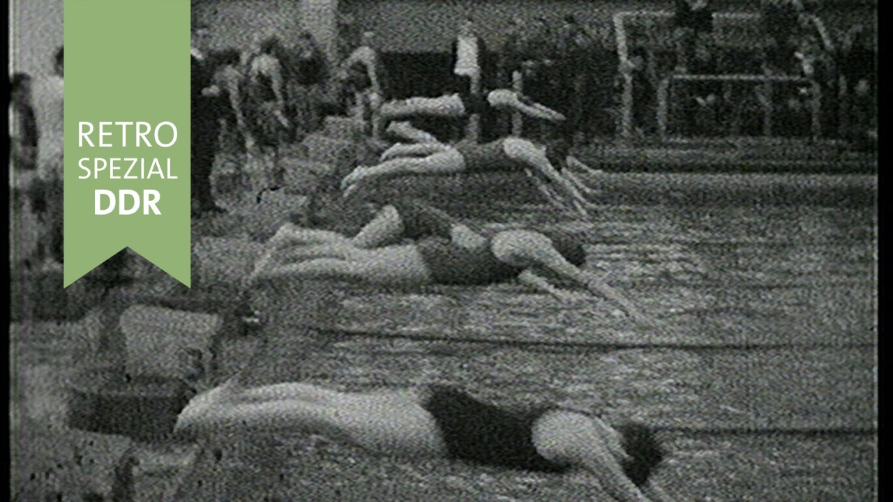 DDR-Meisterschaft 1963 im Kinderschwimmen in Leipzig