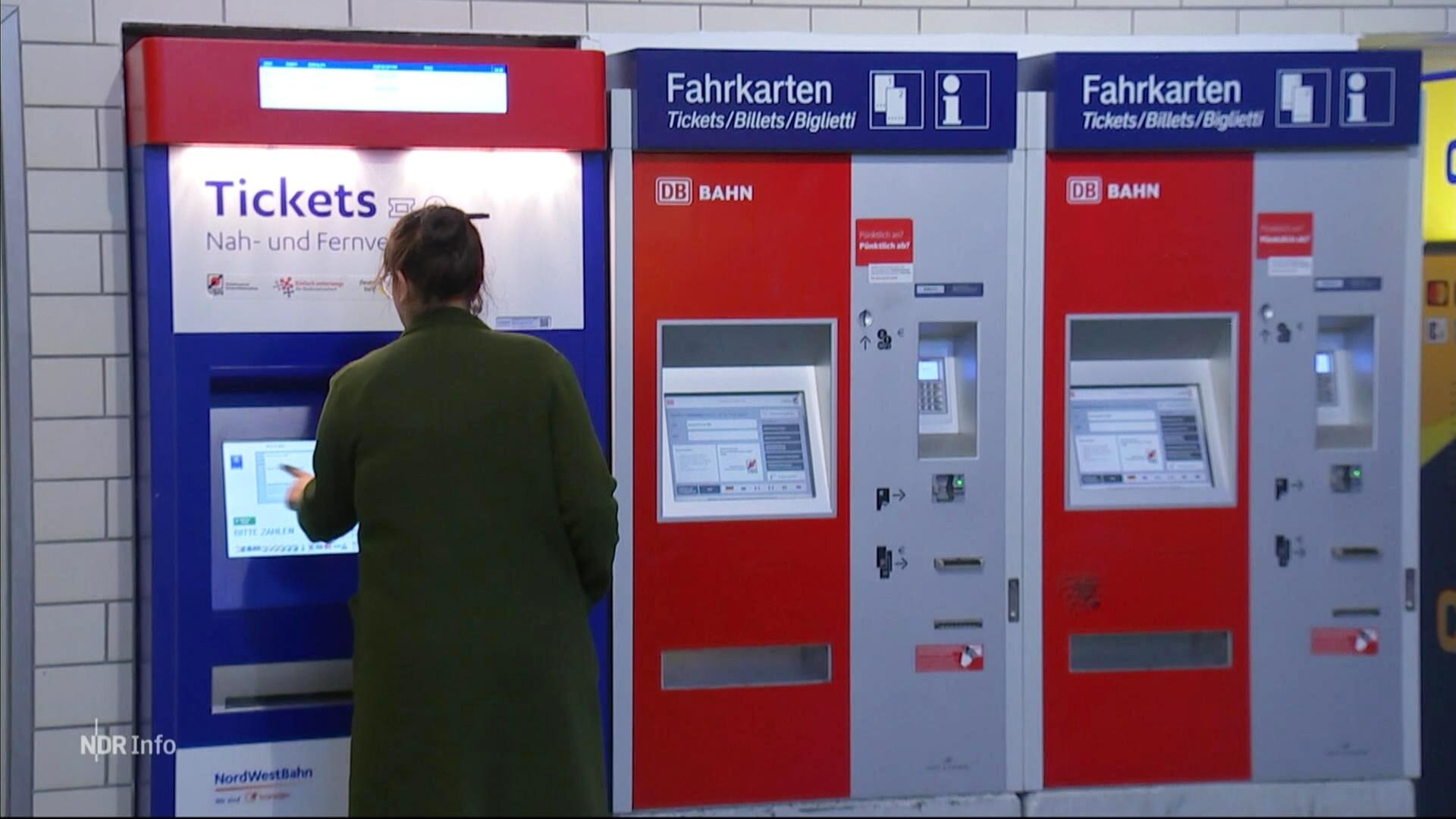 ndr-info-bremerhaven-nachfolger-f-r-9-euro-ticket-wird-greifbarer