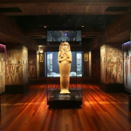 Das Foto zeigt die Ausstellung "Ramses & Das Gold der Pharaonen" im Kölner Odysseum.