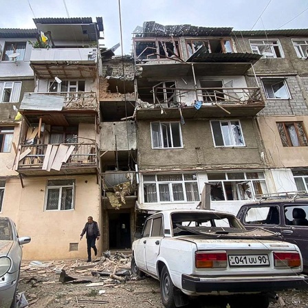 Konflikt um Berg-Karabach - ein beschädigtes Wohnhaus