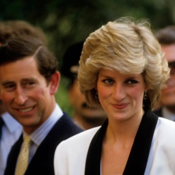 Prinzessin Diana bei einem Besuch in einem Kinderkrankenhaus in Rom, 1985.