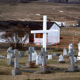 Ein Friedhof an der St. Joseph s Mission Residential School in Williams Lake in Kanada