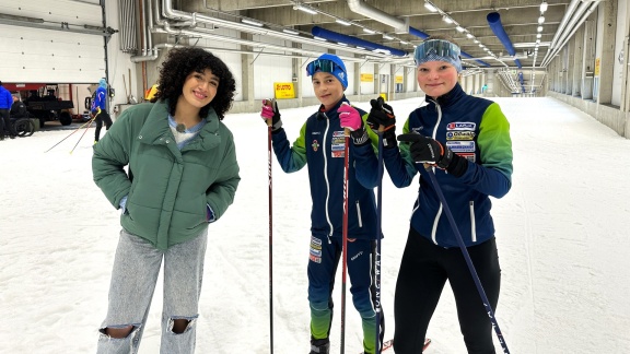 Neuneinhalb - Das Reportermagazin Für Kinder - Skifahren Ohne Schnee – Wintersport In Der Klimakrise