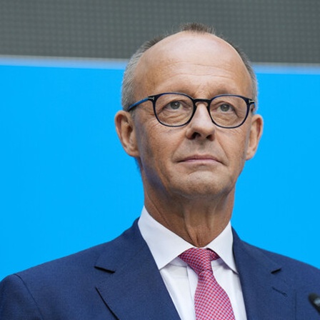 Friedrich Merz bei einer gemeinsamen Pressekonferenz von CDU und CSU zur Kanzlerkandidatur der Union in der Vertretung des Freistaates Bayern beim Bund. Berlin, 17.09.2024