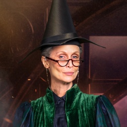 Heidi Jürgens spielt die Rolle der Professor McGonnagall in "Harry Potter und das verwunschene Kind" im Mehr! Theater am Großmarkt in Hamburg