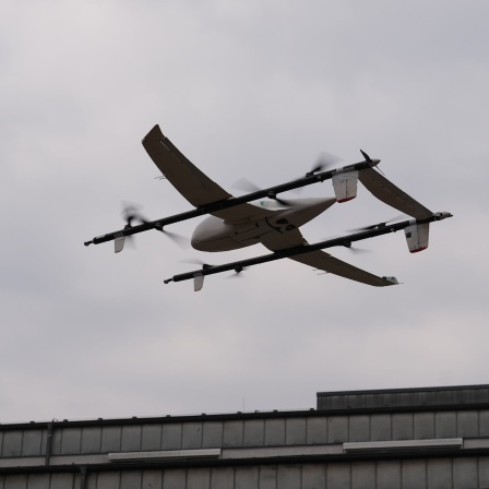 Transportdrohne von Jedsy im Flug