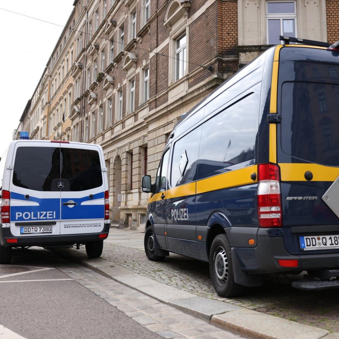 Dlf Sport - Deutschlandfunk · Nach Krawallen Bei Fußballspiel - Polizei ...