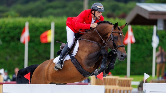 Sportschau - Springreiter Richard Vogel Holt Gold