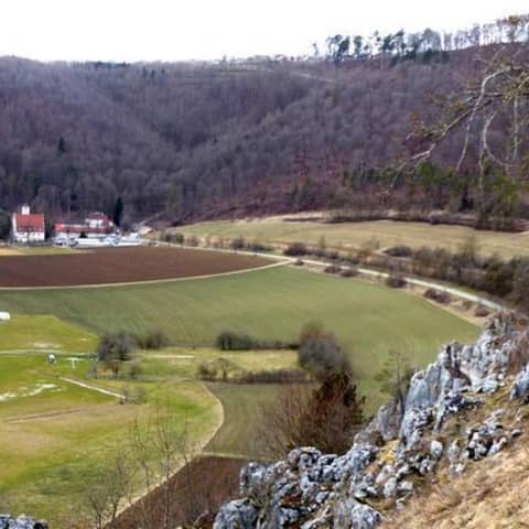 Blick vom Schelklinger Schlossberg ins Tal der Schwäbischen Alb
