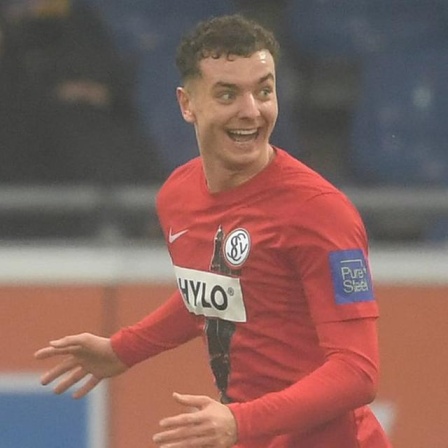 Fisnik Asllani