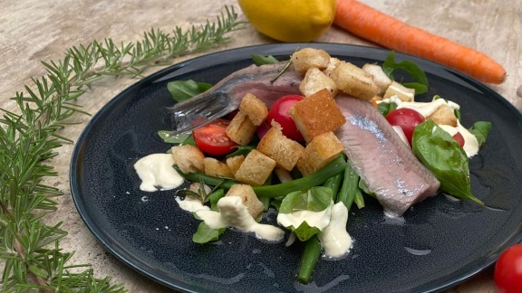 Ard-buffet - Rezept: Heringssalat Auf Knuspertoast