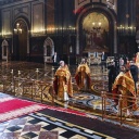 Der russisch-orthodoxe Patriarch Kirill feiert die Auferstehungsmesse in der Moskauer Erlöserkathedrale ohne Besucher.