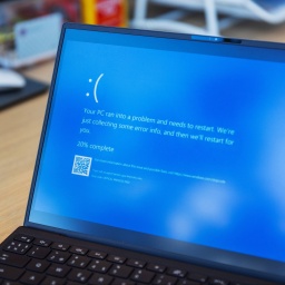 Ein Laptop zeigt eine Windows Fehlermeldung an.