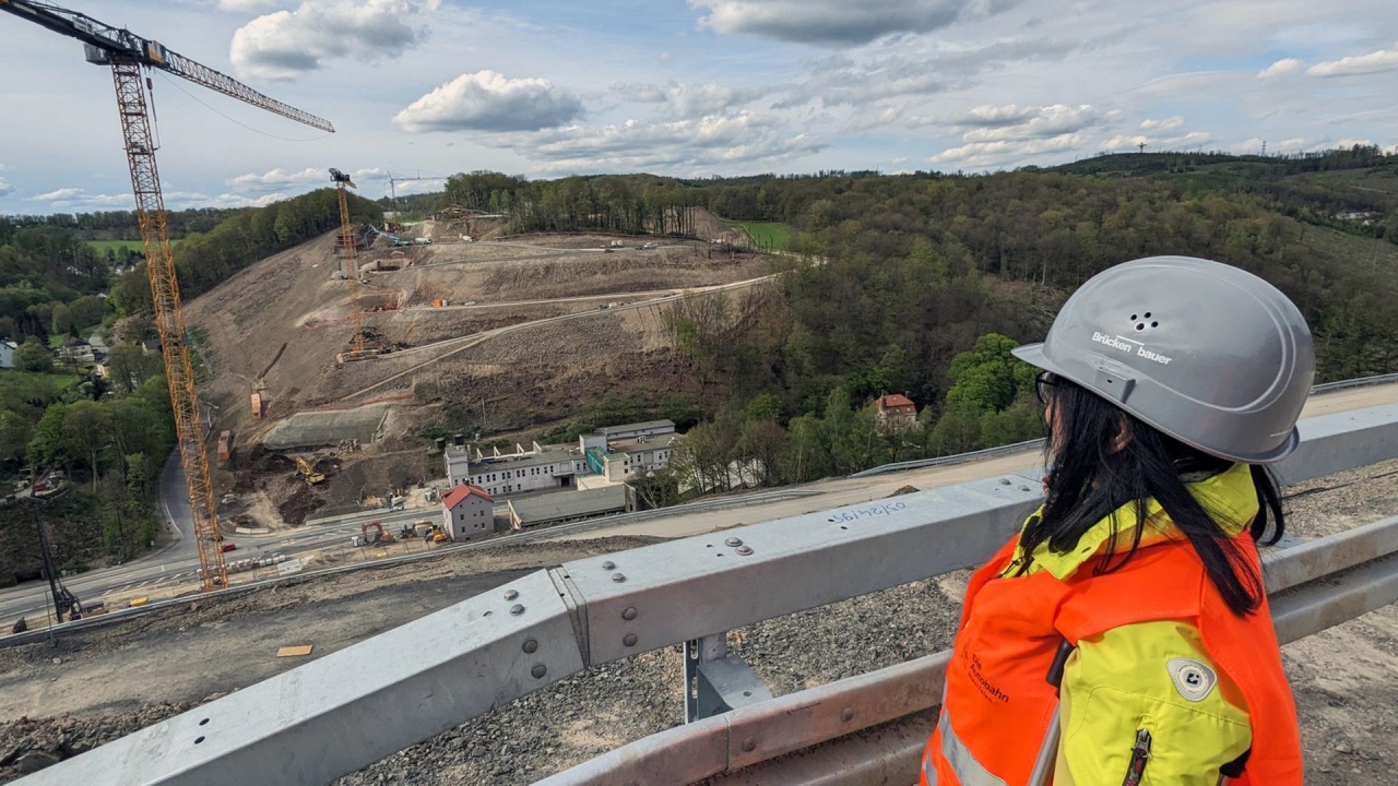 Ein Jahr Brückensprengung - Leben an der Baustelle der neuen Rahmedetalbrücke