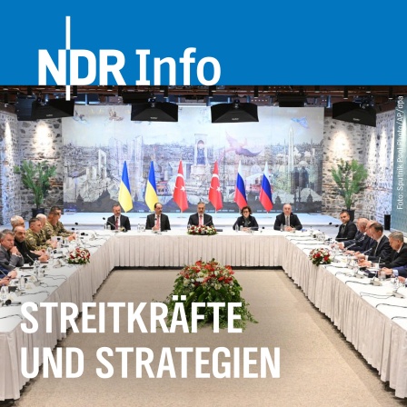 Die russischen und ukrainischen Delegationen nehmen an Gesprächen im Dolmabahçe-Palast in Istanbul (Türkei) teil.