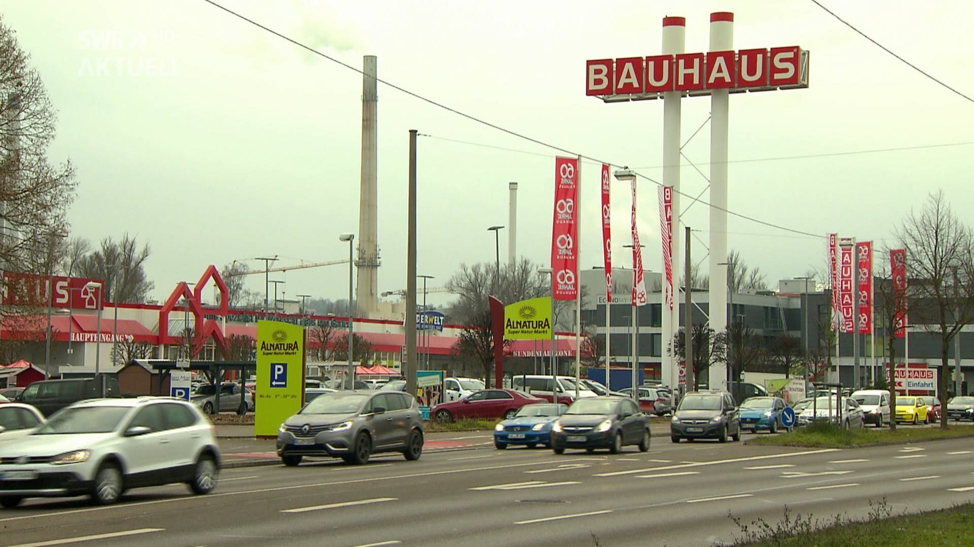 SWR Aktuell Baden-Württemberg: Run der Heimwerker auf Ulmer Baumärkte ...