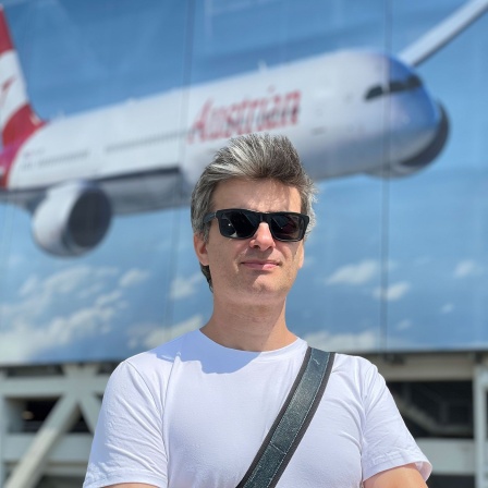 Gábor Fónyad am Wiener Flughafen © Stephan Ozsváth