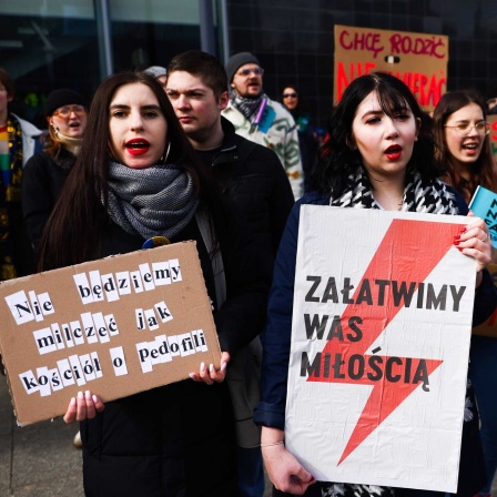 Polnische Frauen und Unterstützerinnen nehmen an einem jährlichen schlesischen Manifa-Marsch in Kattowitz, Polen, teil