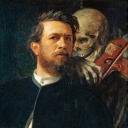 Ein Gemälde mit der Dartellung eines mittelalten Mannes mit Bart, der neben einem Skelett steht, welches an seine Schulter gelehnt, auf der Geige spielt.