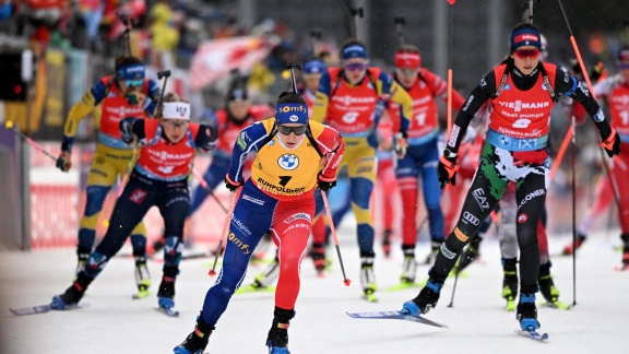 Sportschau - Massenstart Der Frauen In Ruhpolding - Das Rennen