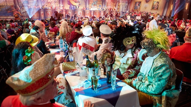 Die große Prunksitzung "Düsseldorf Helau" unter dem Karnevalsmotto 2014/2015 "Traumhaft jeck!" im CCD