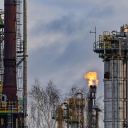 In der PCK-Raffinerie GmbH wird überschüssiges Gas in der Rohölverarbeitungsanlage verbrannt. 