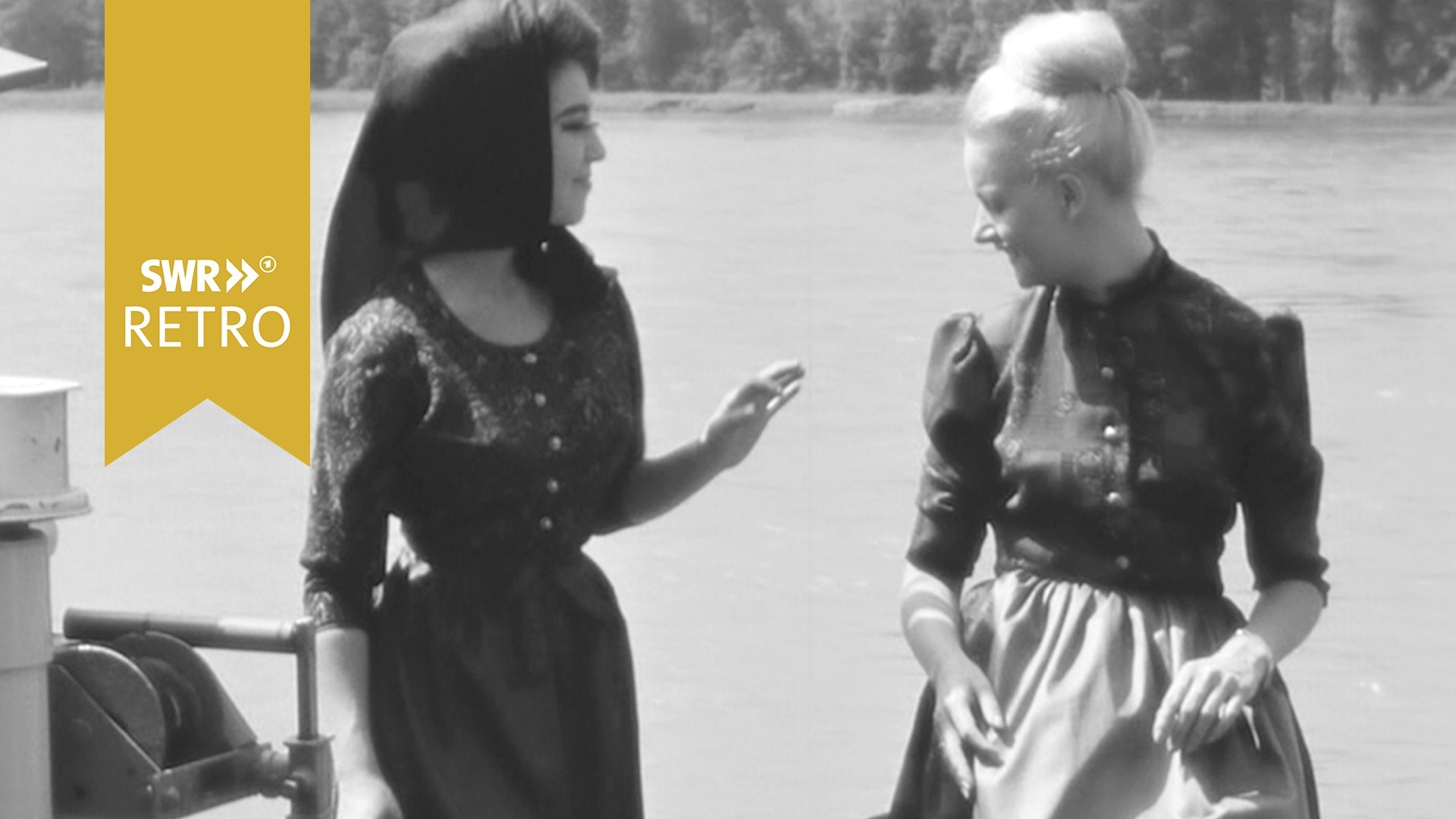 SWR Retro Abendschau 3 Mannequins in einem Boot ARD Mediathek