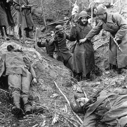 Dt. Soldaten ergeben sich/Ostpreussen