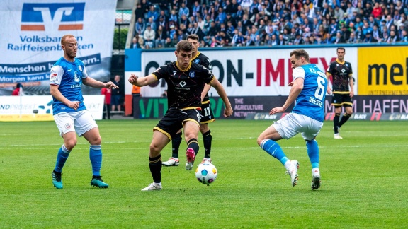Sportschau Bundesliga - Karlsruhe Dreht Spiel In Rostock