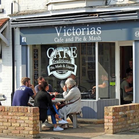 Ein Pie&MAsh-Shop in London (Foto: imago images / Dreamstime)