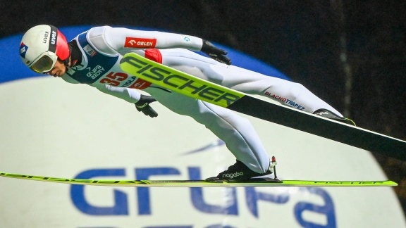Sportschau - Skispringen Der Männer In Wisla - Der Komplette 1. Durchgang