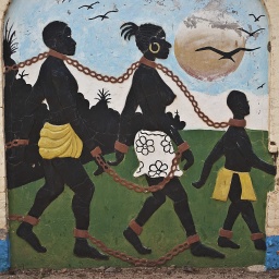 Wanddekoration im Sklaverei Museum in Juffureh, Gambia